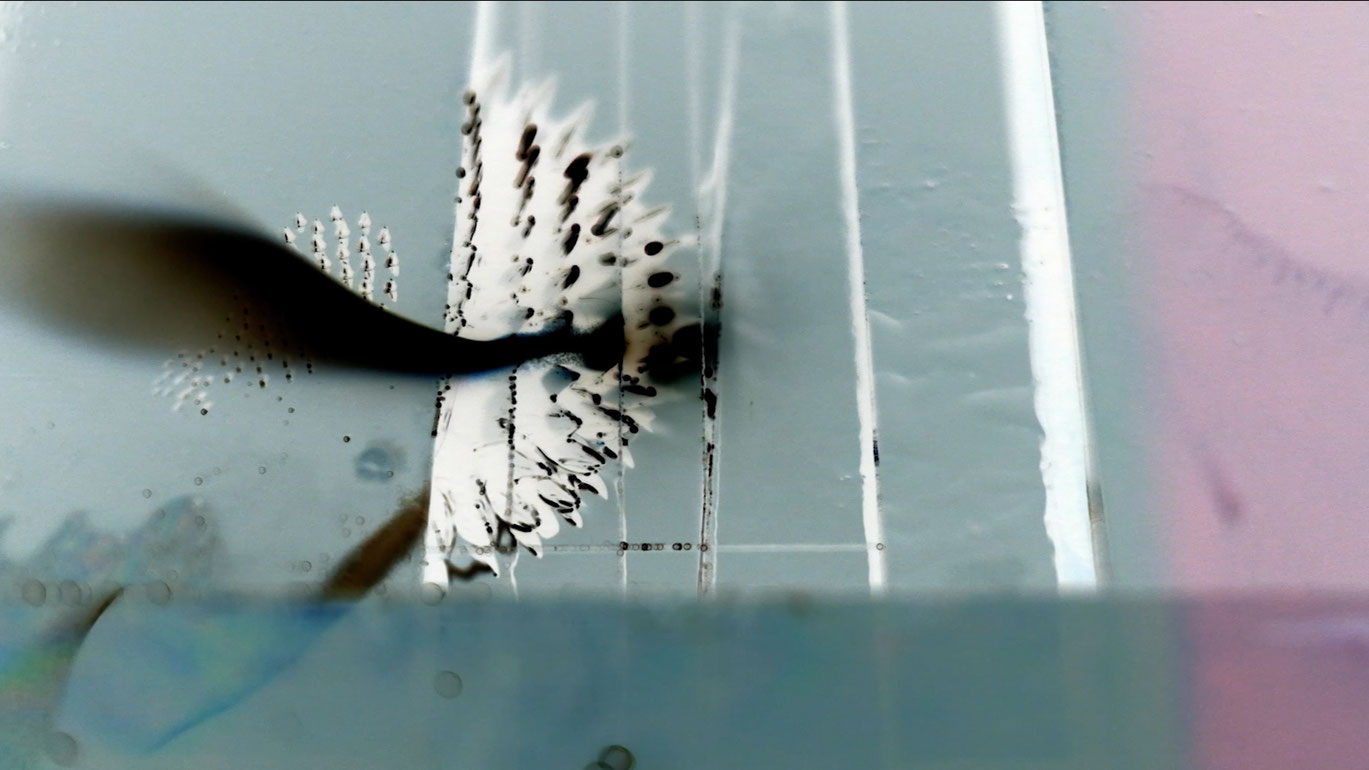 GregorEldarb_LookTheSunIsBurning_Still10_CourtesySixpackfilm