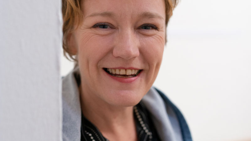 Miriam Bajtala erhält Outstanding Artist Award des BMWKMS für Innovativen Film